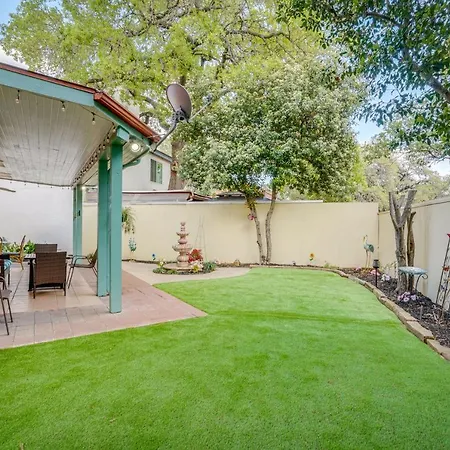 Spacious San Antonio Home With Patio And Grill!